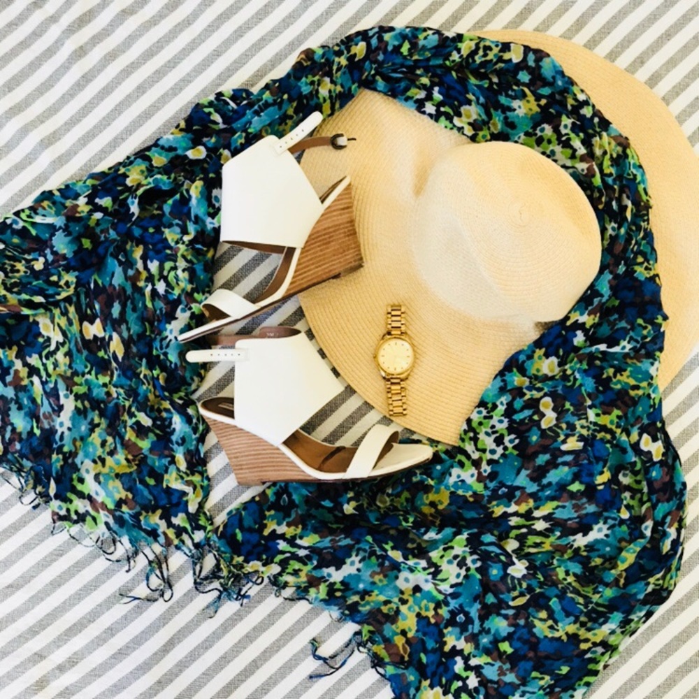 David & Young Blue Green Floral Tassel Scarf 100% Viscose One Size